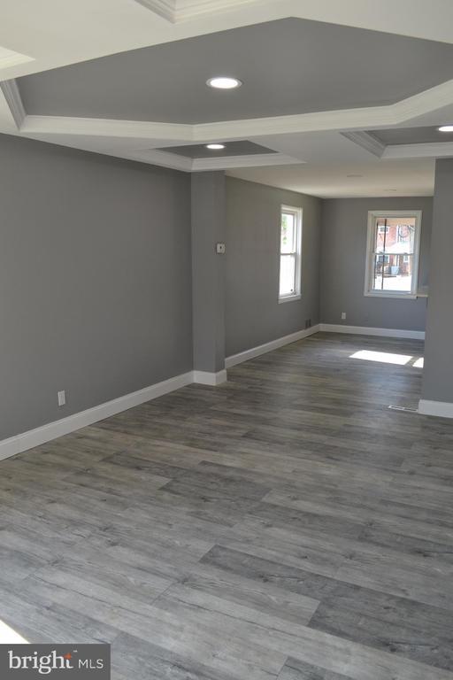 Foto del edificio - 7448 Durwood Rd