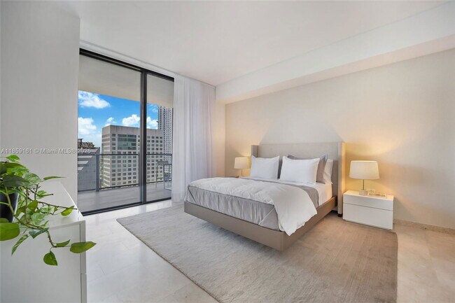 Foto del edificio - 88 SW 7th St