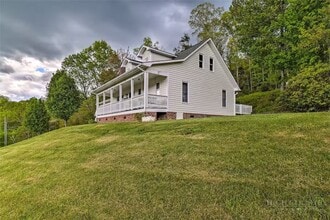 Building Photo - 1430 Cranberry Springs Rd