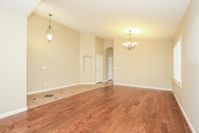 Building Photo - 2515 W Gambit Trail