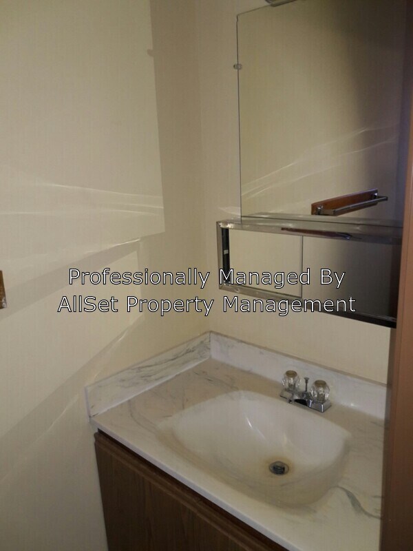 Building Photo - 8430 N Servite Dr