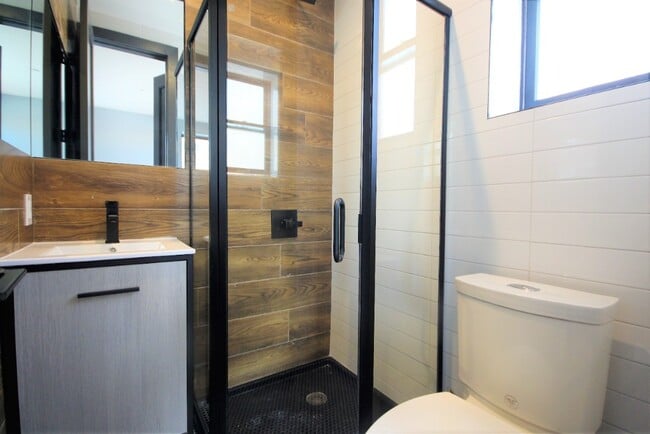 Foto del edificio - 310 Sumpter St