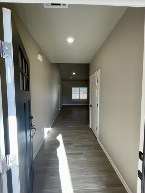 Building Photo - 664 Woodland St