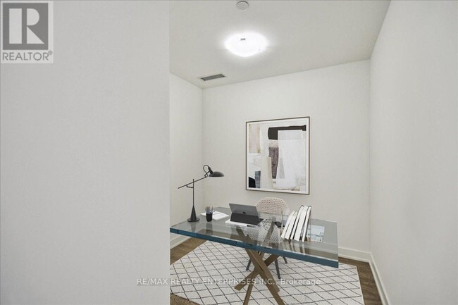 Photo du bâtiment - 543 Richmond St W