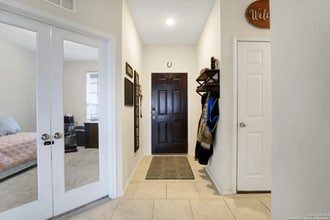 Building Photo - 10368 Braunig