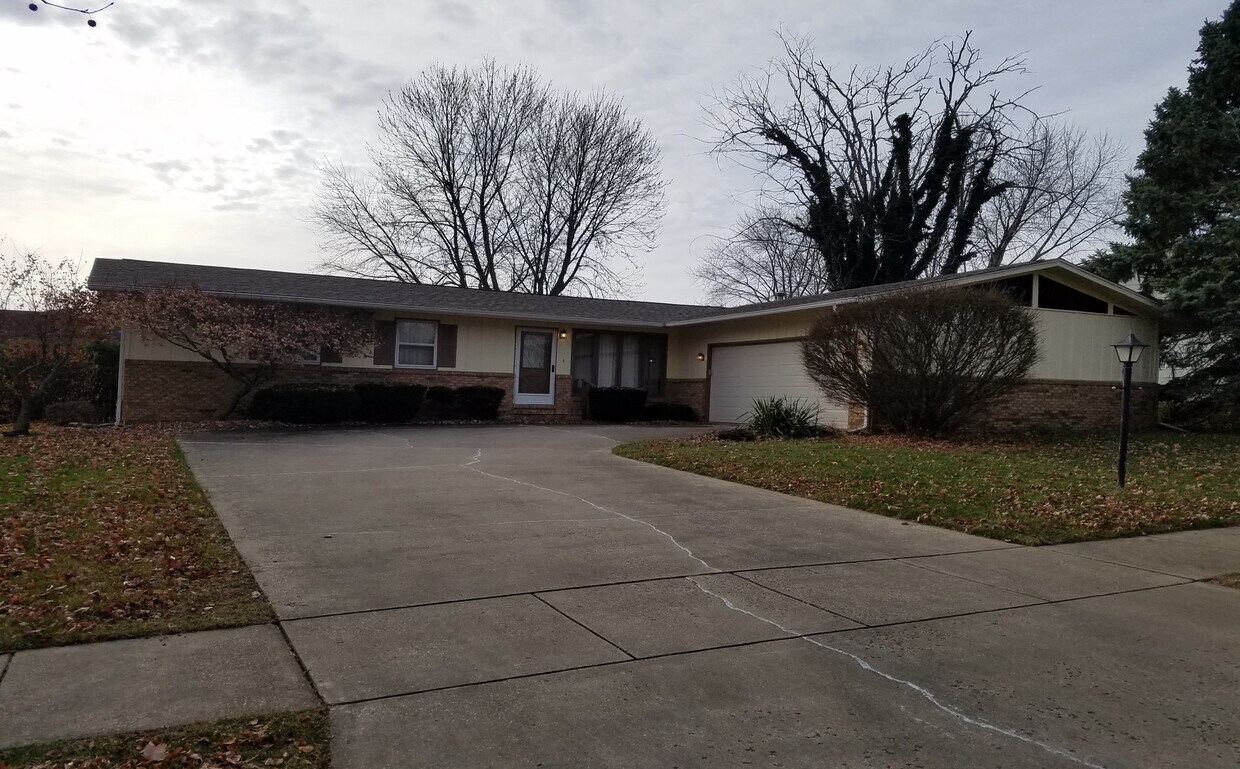 Foto principal - 717 Ashton Ln S