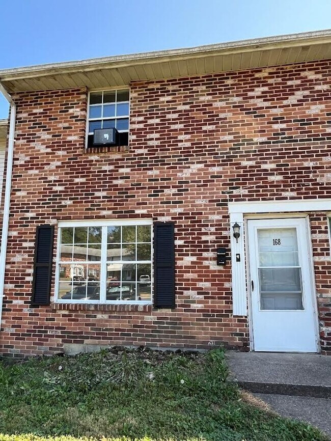 Foto del edificio - 168 Ashford Dr