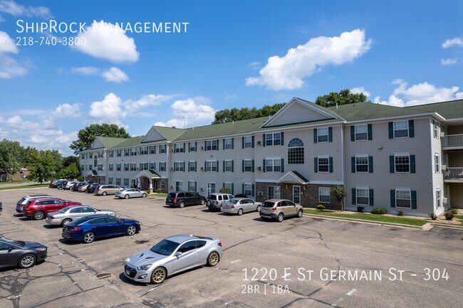 Foto del edificio - 1220 E St Germain St
