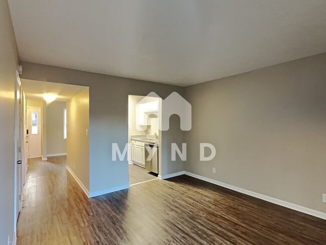 Building Photo - 928 Hearthridge Ct Unit C
