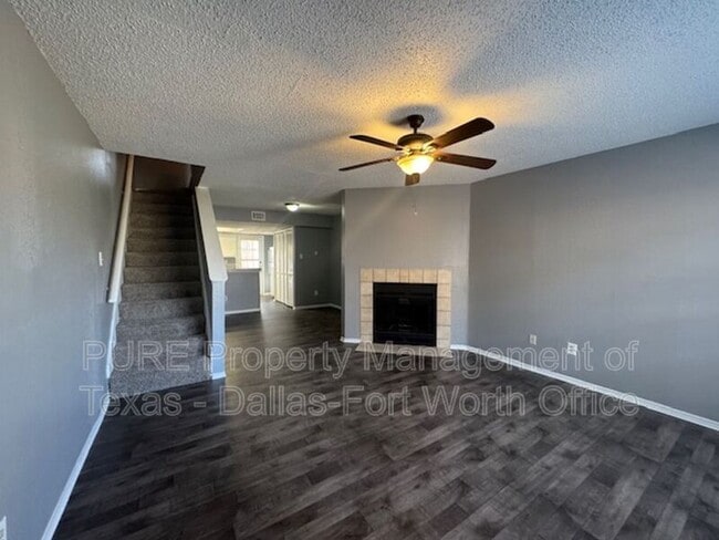 Building Photo - 4004 W Pioneer Dr