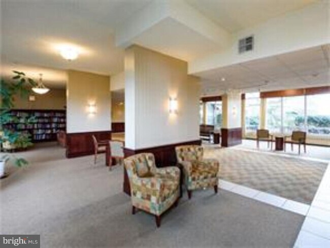 Foto del edificio - 1030 E Lancaster Ave