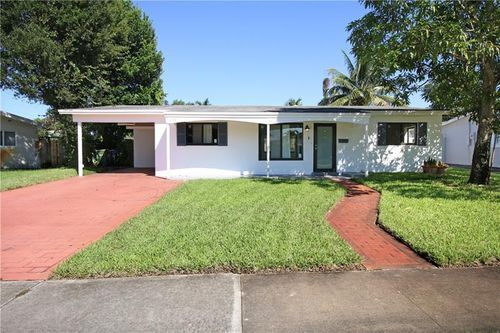 Foto principal - 610 SW 51st Ave