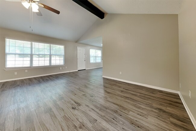 Building Photo - 16854 Gleneagle Dr N