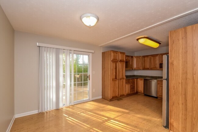 Building Photo - Cute 3 Bedroom Mason Home!