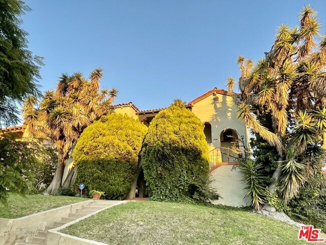 Foto del edificio - 1362 S Stanley Ave