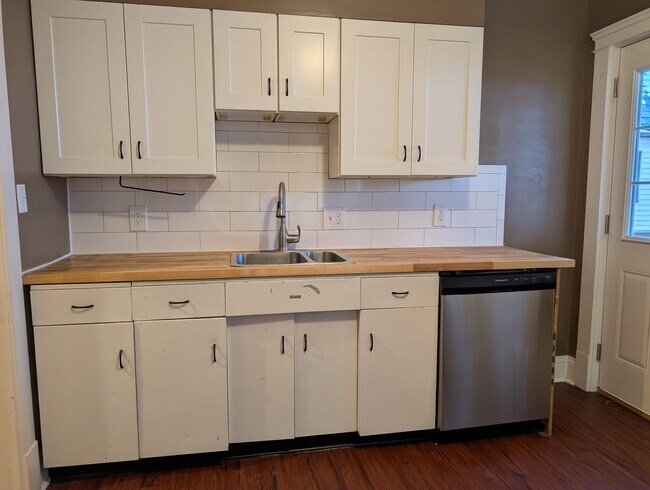 Foto del edificio - 1560 Coutant Ave