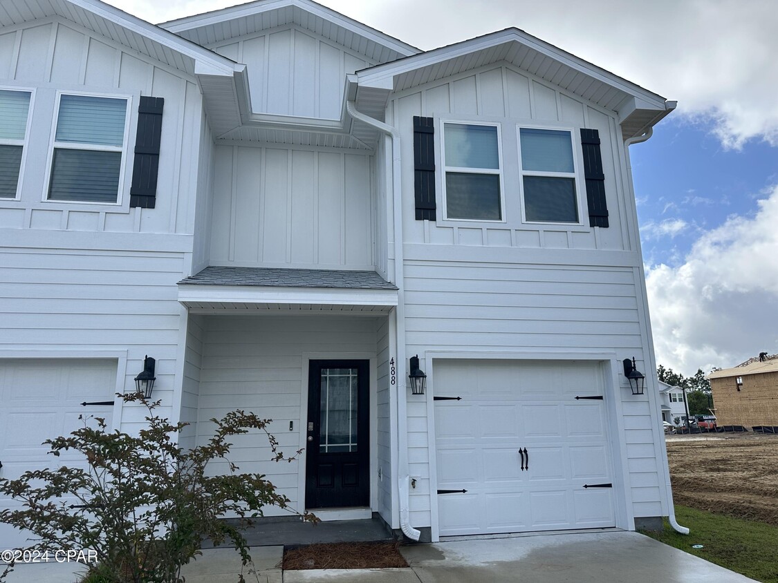 Foto principal - 488 Melrose Wy