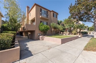 Building Photo - 703 Main St Building Photo - 703 Main St