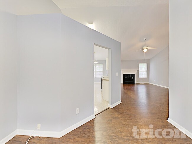 Foto del edificio - 2331 Sandspring Dr SW