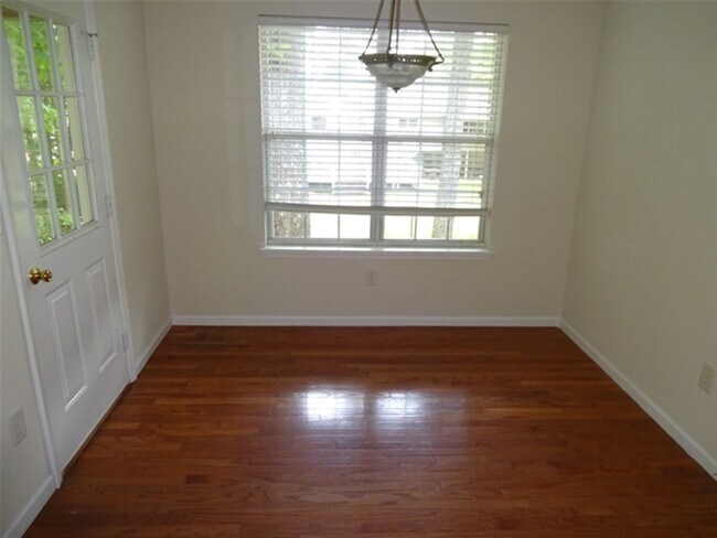 Foto del edificio - 959 Timber Wood Ct