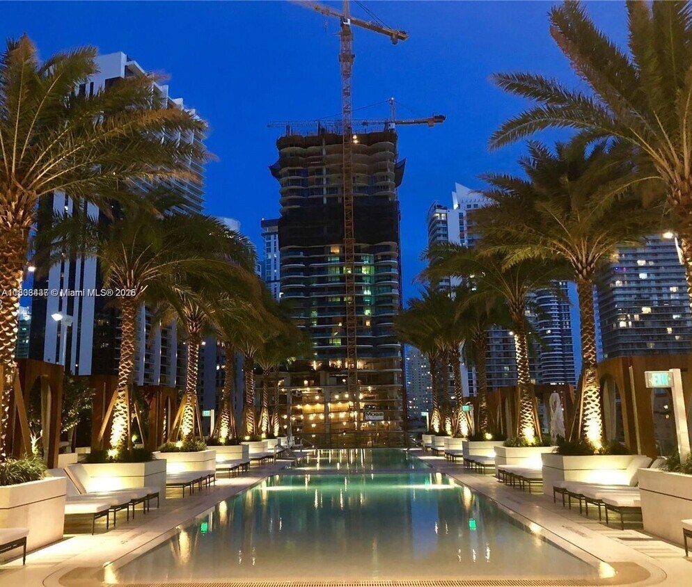 Foto principal - 801 S Miami Ave