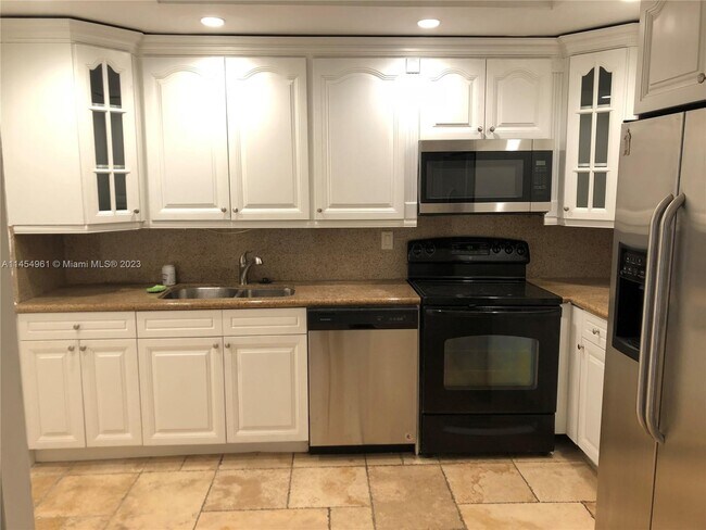 Building Photo - 55 Ocean Ln Dr