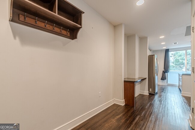 Building Photo - 44 Peachtree Pl NW