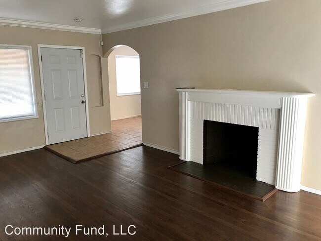 Building Photo - 2 br, 1 bath House - 1000 106th Ave