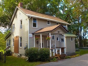 Building Photo - 507 S Beech St