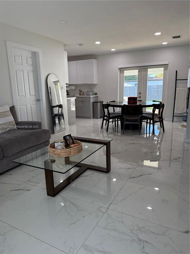 Foto del edificio - 13685 SW 76th St