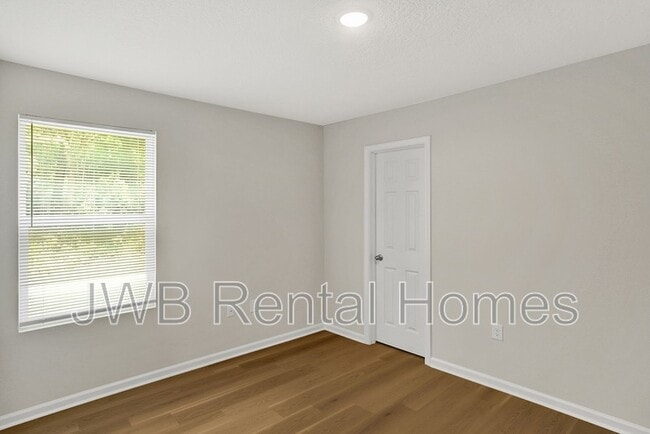 Building Photo - 5960 Dunmire Ave