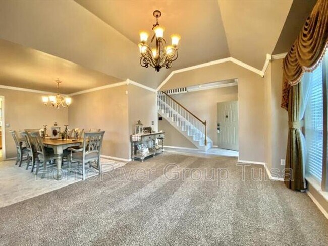 Foto del edificio - 2420 S Sweet Gum Ave