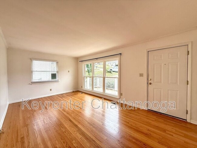 Photo - 1010 Summer St House