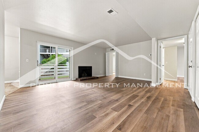 Foto del edificio - 3141 S Tamarac Dr