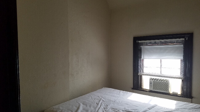 Foto del edificio - 334 E Mulberry St