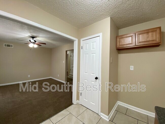 Building Photo - 5020 French Bend Ln