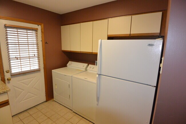 Building Photo - 6156 Haverford Ave