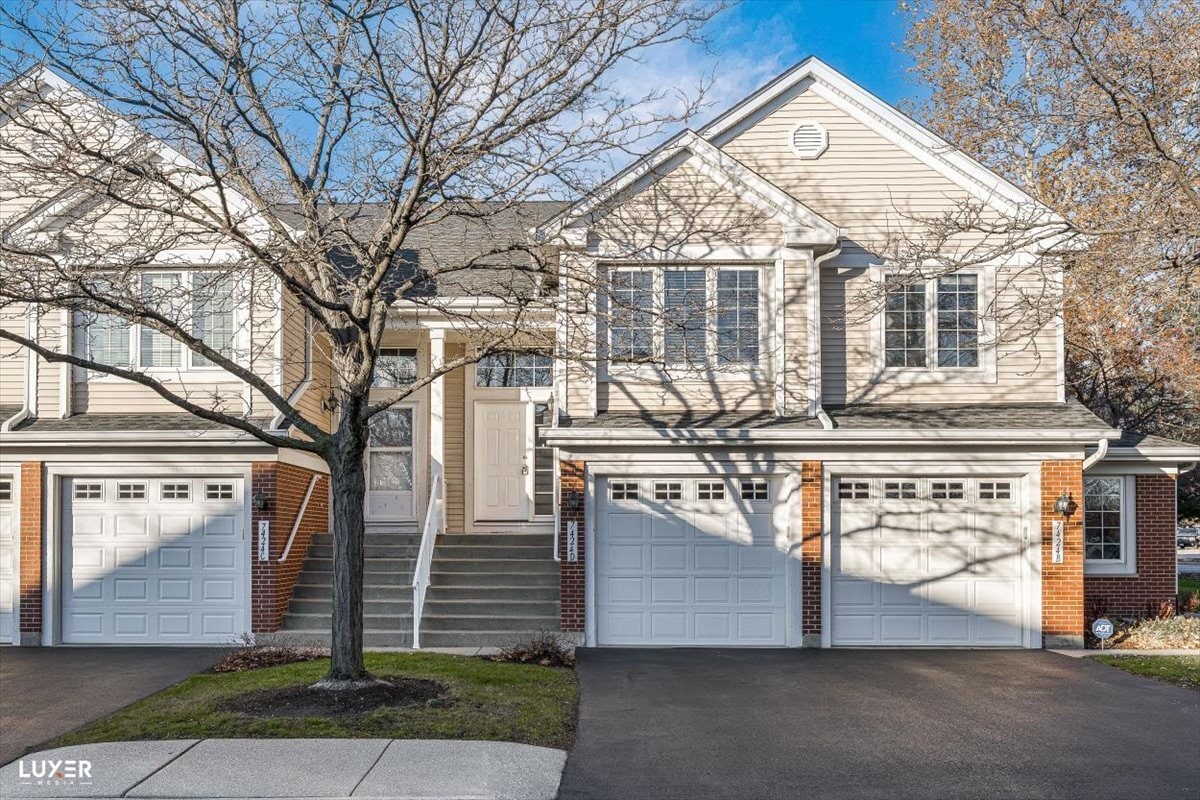 Foto principal - 7424 Lincoln Ave