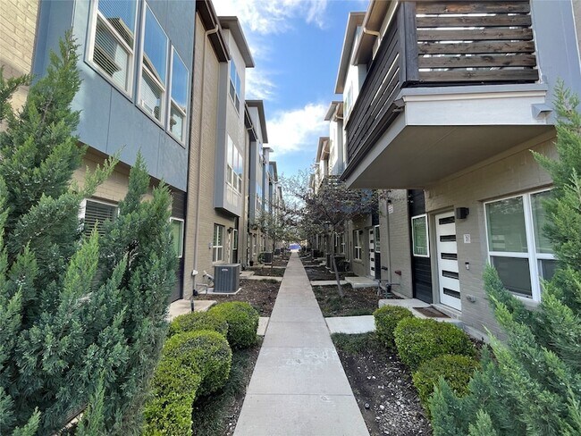 Foto del edificio - 4910 Live Oak St