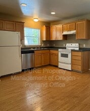 Building Photo - 6734 N Monteith Ave
