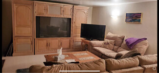 Building Photo - 160 Riverside Ct