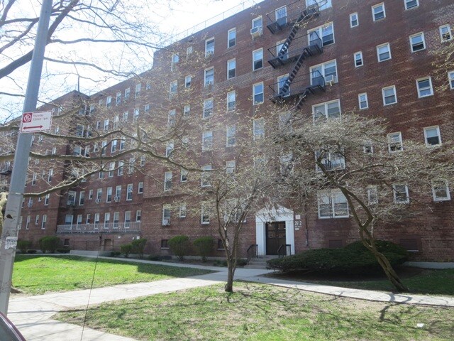 Foto del edificio - 2611 W 2nd St