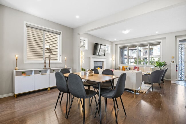 Building Photo - 56 Cityscape Mount NE