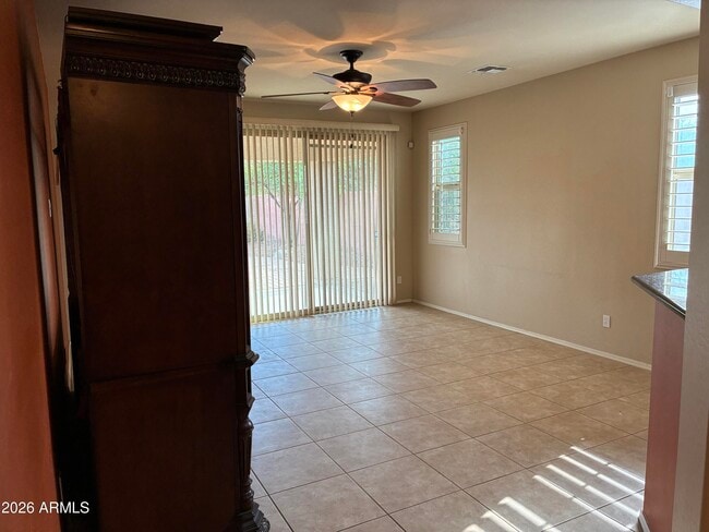 Foto del edificio - 8011 S 70th Dr