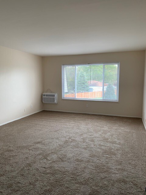 Building Photo - 14071 Stephens Rd