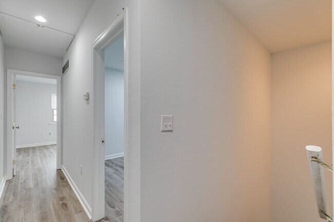 Foto del edificio - Brand New Luxury Temple Apartments