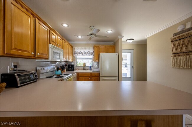 Foto del edificio - 6777 Winkler Rd