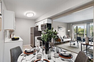 Building Photo - Residences at Grand Blanc Apartments - Grand Blanc, MI