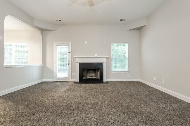 Building Photo - 1895 Logan Ridge Cir