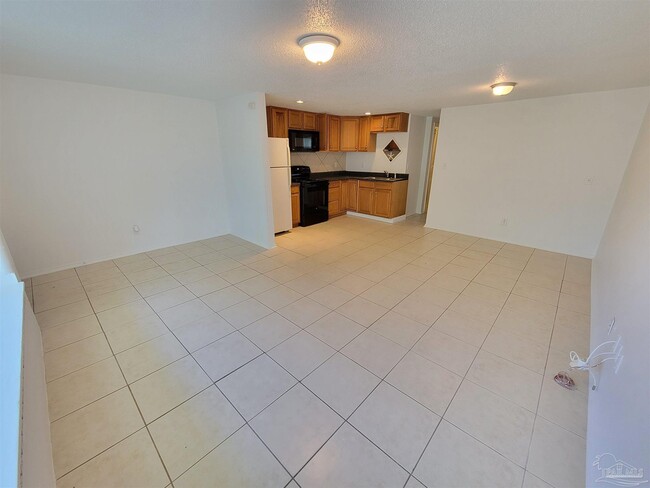 Building Photo - 712 N 49th Ave